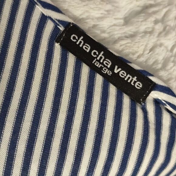 Cha Cha Vente Striped Asymmetrical Top - Picture 8 of 9